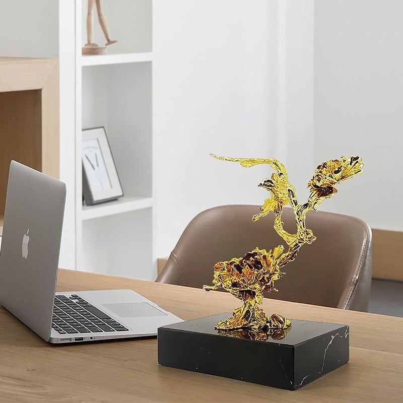 Χρυσό Διακοσμητικό με Μαρμάρινη Βάση - Gold Sculpture Decor