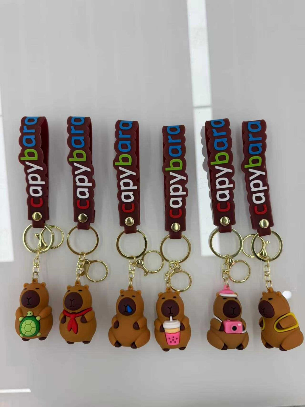 Παιδικό μπρελόκ Capybara με λουράκι - Σετ 12 τεμάχια - 294228