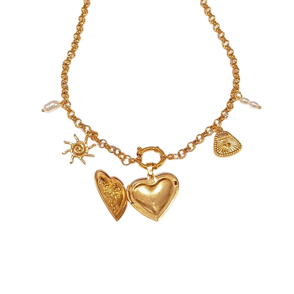 Ατσάλινο κολιέ με καρδιά που ανοίγει και charms Stainless steel necklace with locket heart and charms