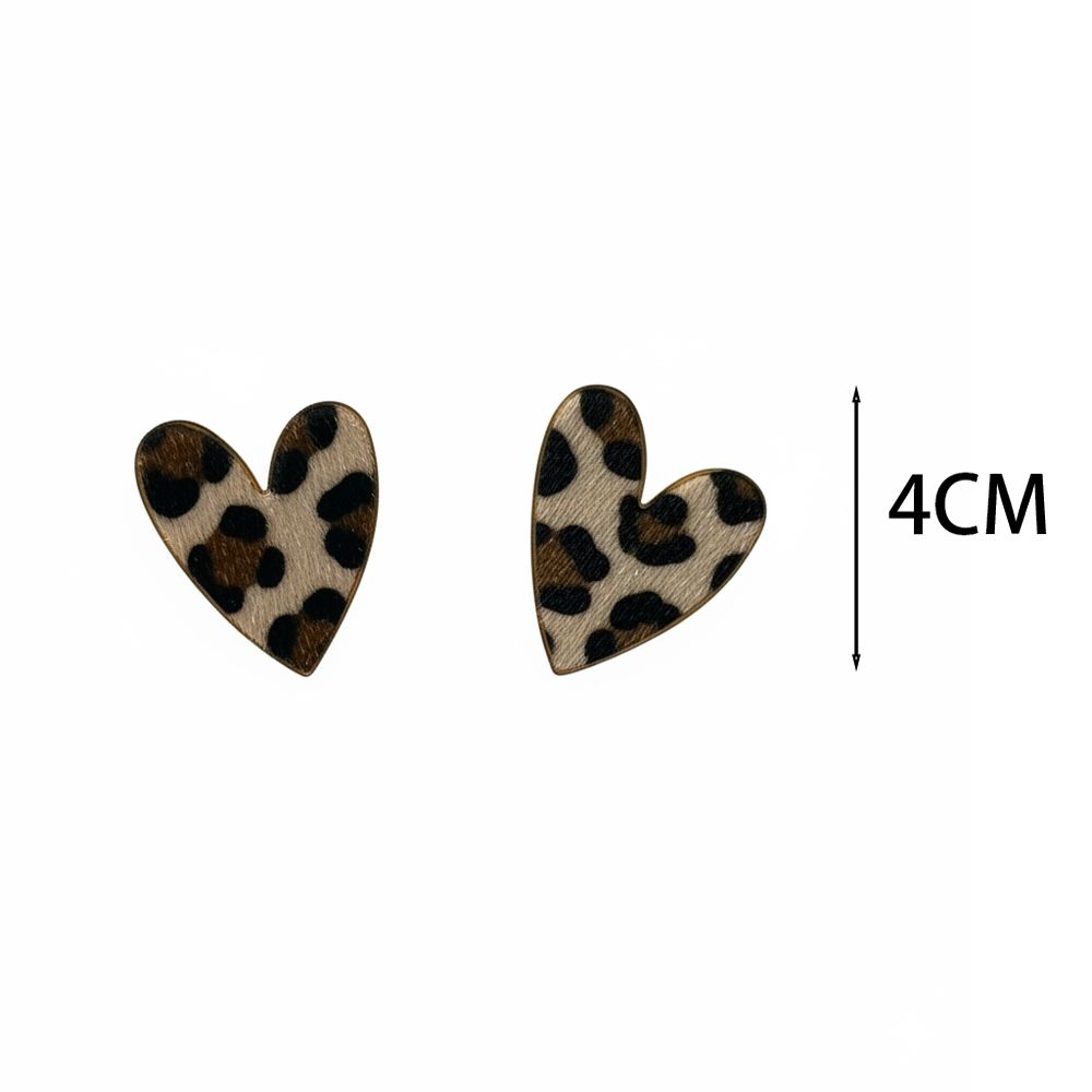 Ατσάλινα Σκουλαρίκια Καρδιά με Animal Print A69005